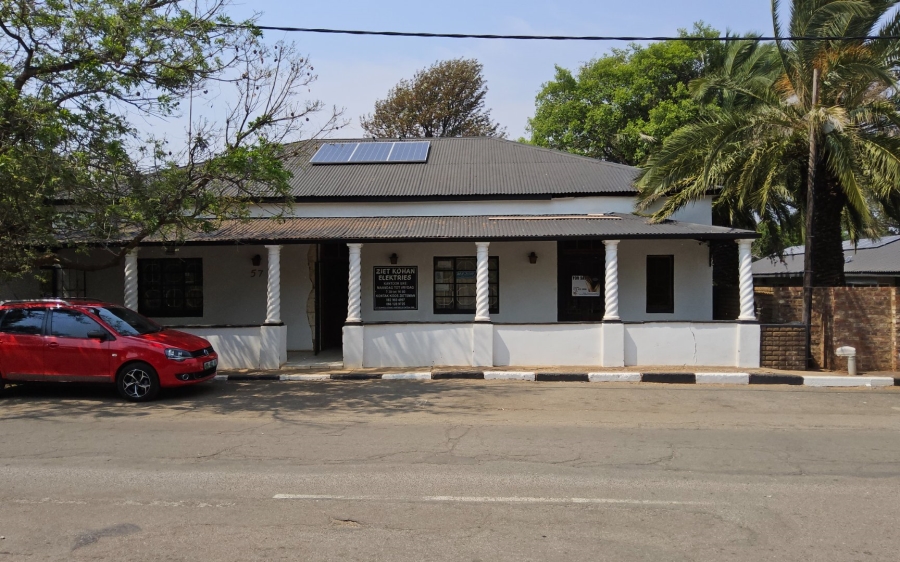 4 Bedroom Property for Sale in Hartbeesfontein North West